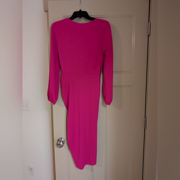 Delicate Fuchsia Long-sleeve Midi Dress - Picture 3 of 4